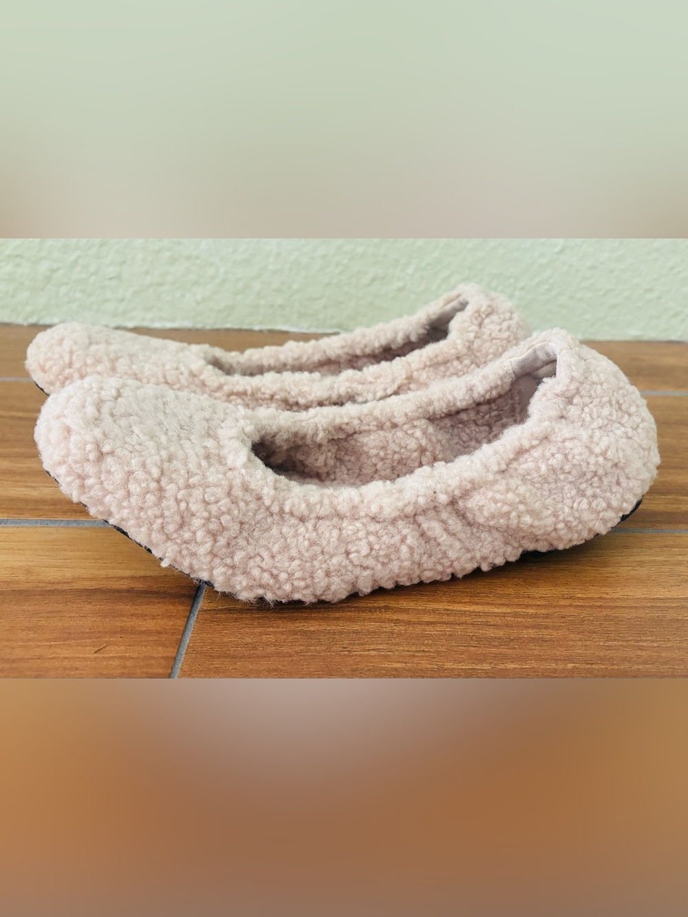 NWOB WeWoreWhat Sherpa Fleece Flat Slippers Ballet Shoes Size: 6.5